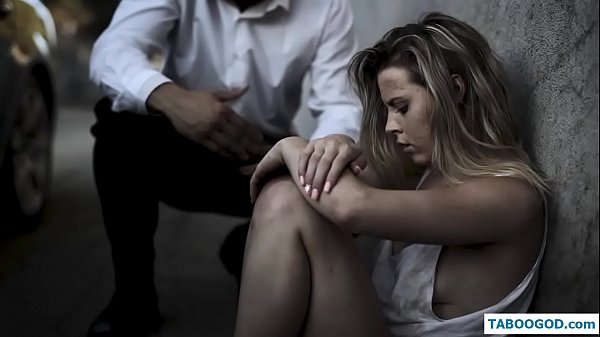 Kinky fabulas: profugo teenage puella